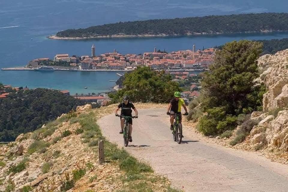 Apartman Belisima Deluxe Supetarska Draga Eksteriør billede